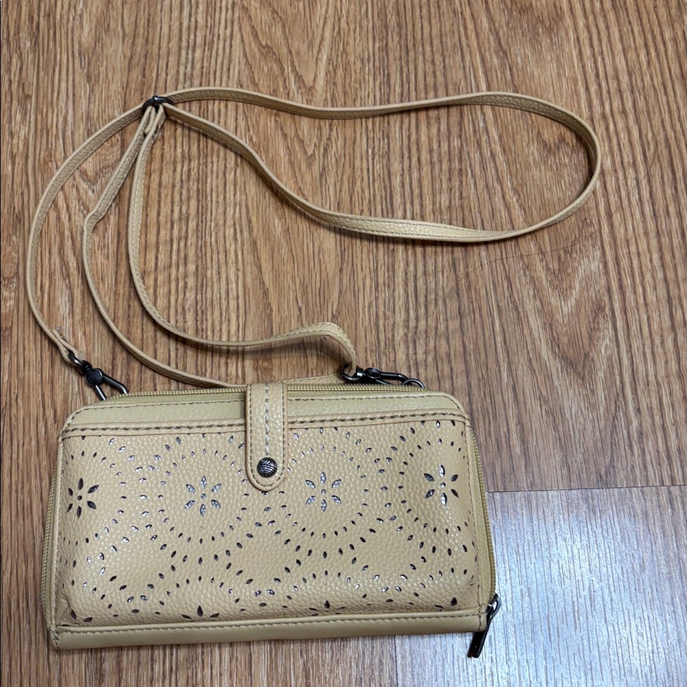 The Sak Iris Wristlet/Crossbody